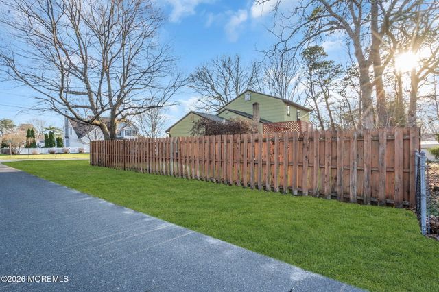 641 Seventh Avenue, Toms River, NJ 08757