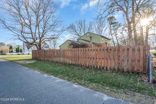 641 Seventh Avenue, Toms River, NJ 08757