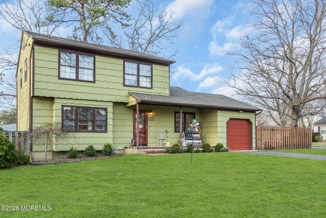 641 Seventh Avenue, Toms River, NJ 08757