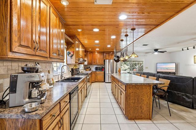 623 GREEN MEADOW AVENUE, Maitland, FL 32751