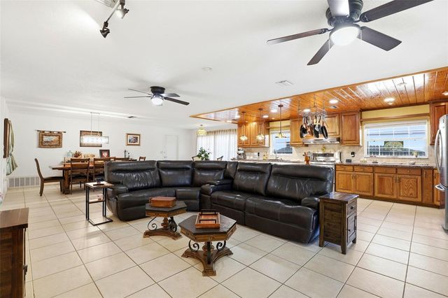 623 GREEN MEADOW AVENUE, Maitland, FL 32751