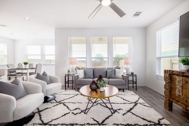 1408 Flint Knapper DR, Georgetown, TX 78626