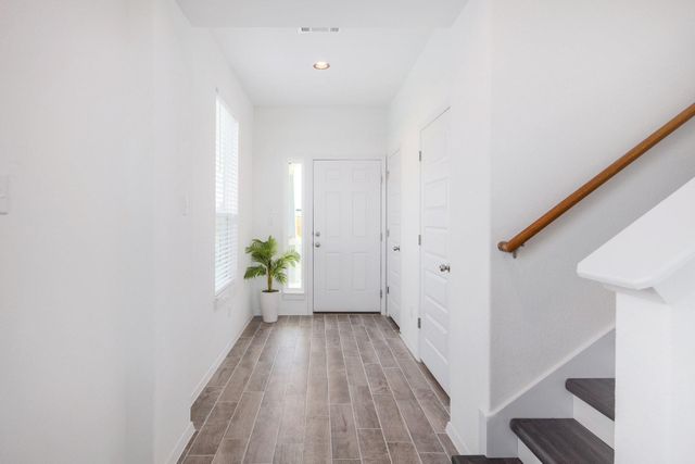 1408 Flint Knapper DR, Georgetown, TX 78626