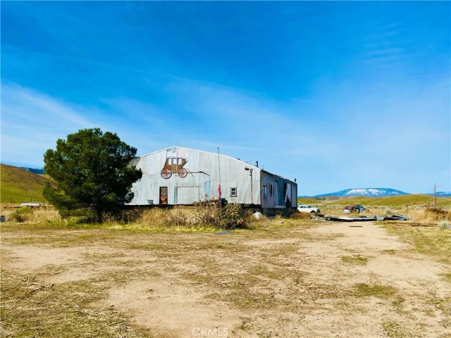 49357 W. Avenue D, Lake Hughes, CA 93536