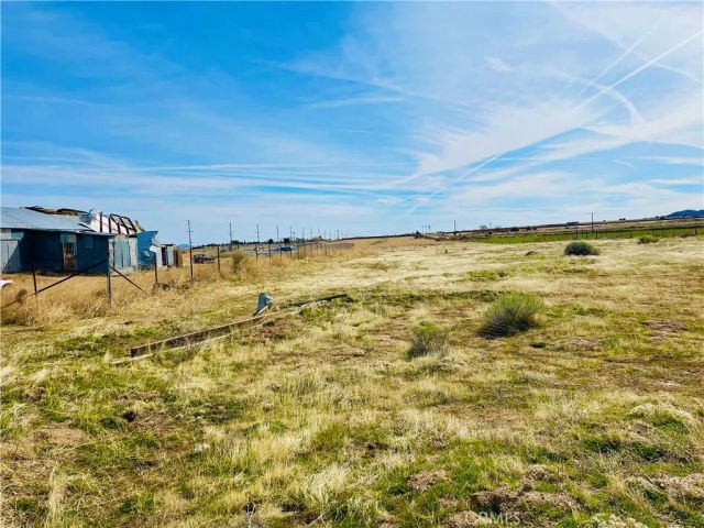 49357 W. Avenue D, Lake Hughes, CA 93536