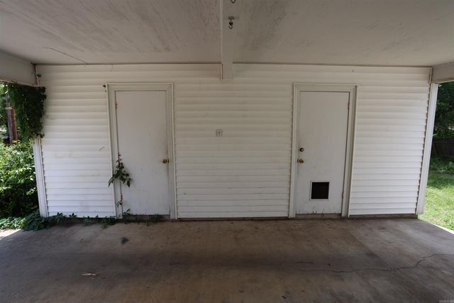 401 W 4th, Fordyce, AR 71742
