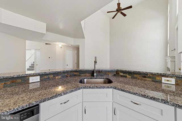 50 WILDCAT BRANCH DR, Sicklerville, NJ 08081