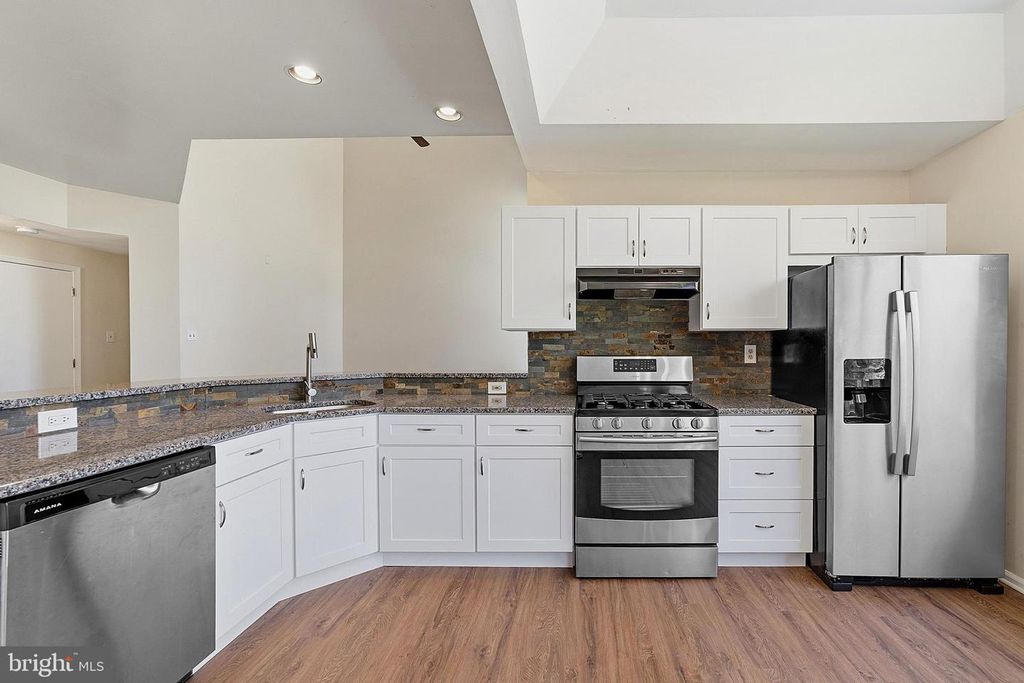 Image 12 of property listing at 50 WILDCAT BRANCH DR, Sicklerville, NJ 08081