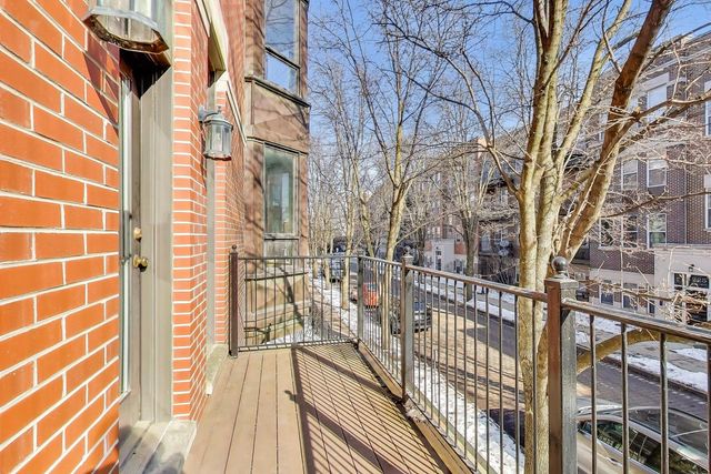 1212 N Orleans Street, Chicago, IL 60610