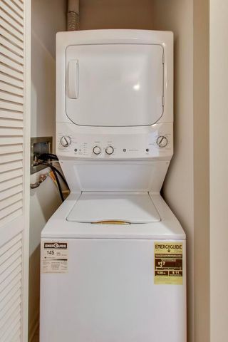 1212 N Orleans Street, Chicago, IL 60610