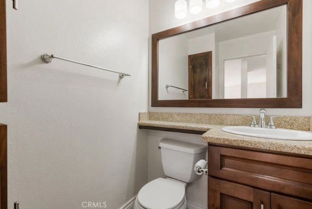 1881 Alpha Road 3, Glendale, CA 91208