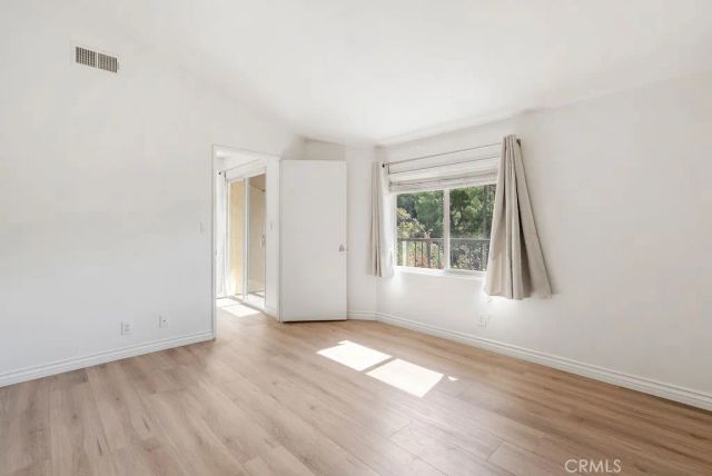 1881 Alpha Road 3, Glendale, CA 91208