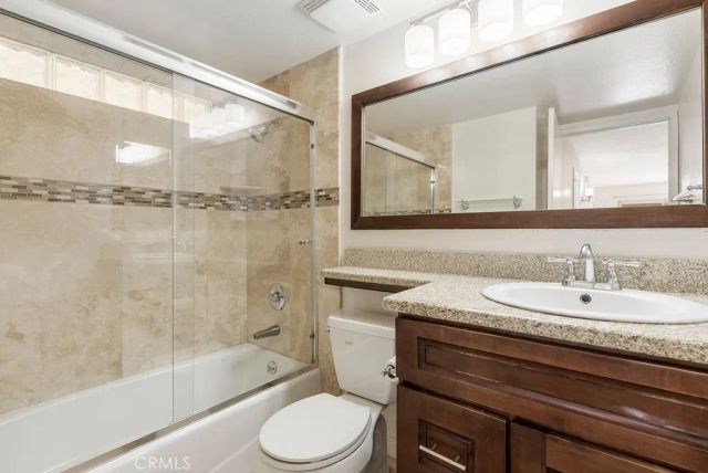 1881 Alpha Road 3, Glendale, CA 91208