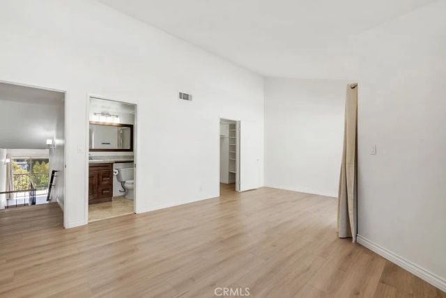 1881 Alpha Road 3, Glendale, CA 91208