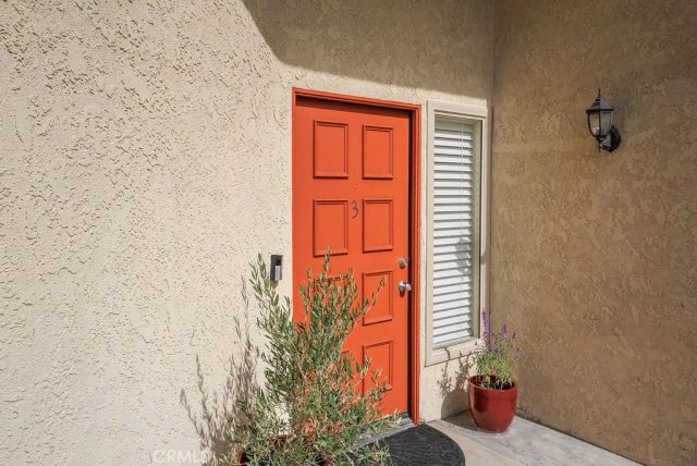 1881 Alpha Road 3, Glendale, CA 91208