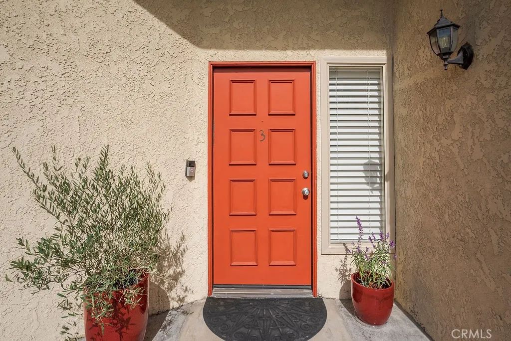 1881 Alpha Road 3, Glendale, CA 91208