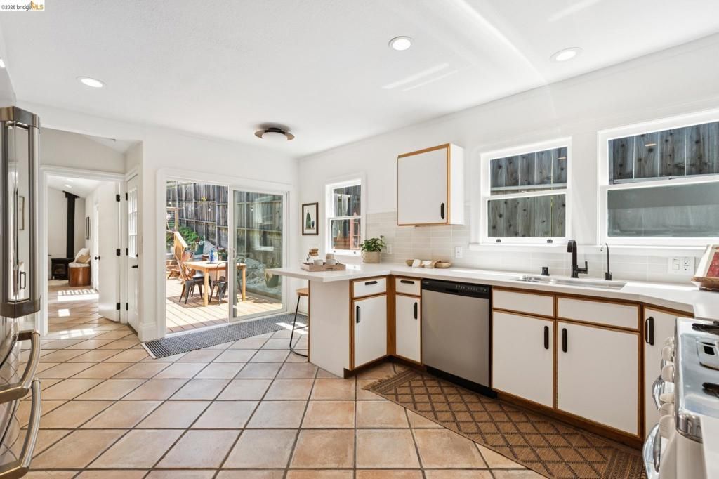 Image 24 of property listing at 801 Keeler Ave, Berkeley, CA 94708