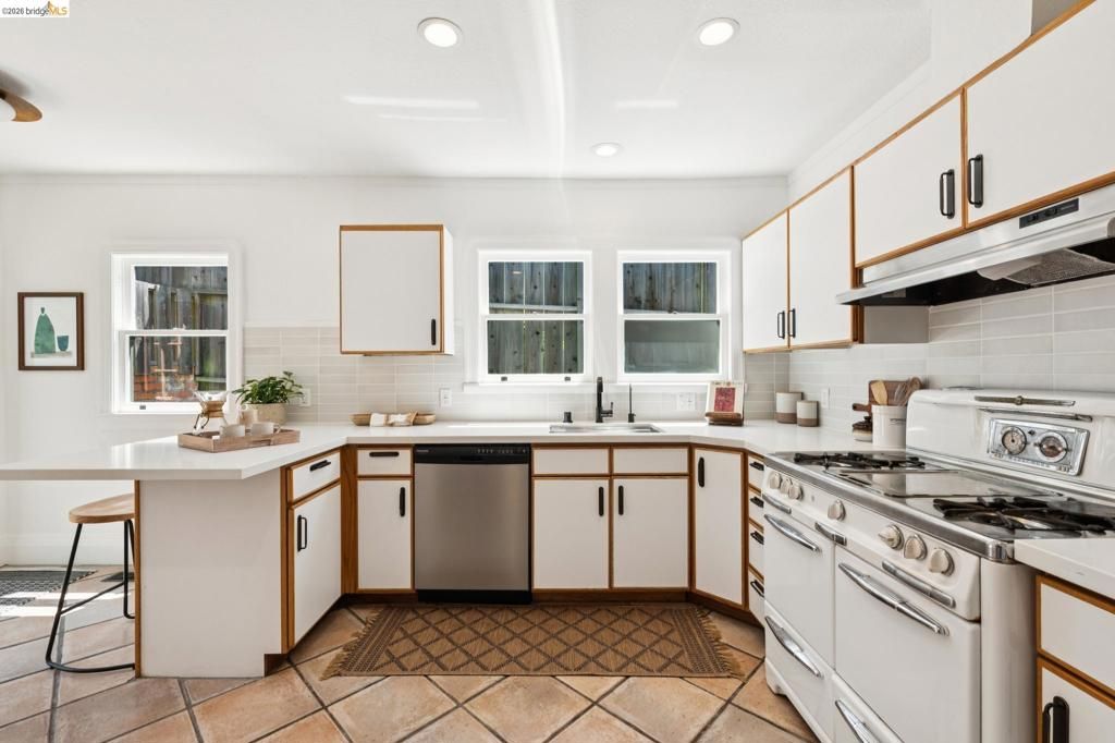 Image 25 of property listing at 801 Keeler Ave, Berkeley, CA 94708