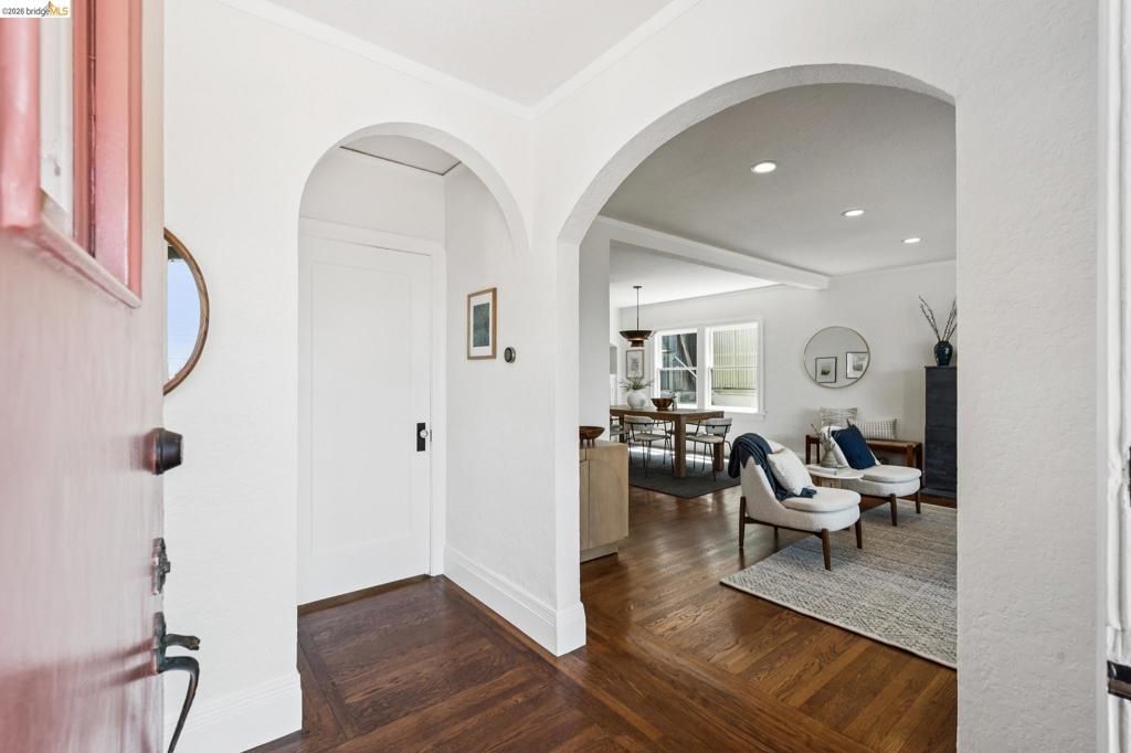 Image 5 of property listing at 801 Keeler Ave, Berkeley, CA 94708