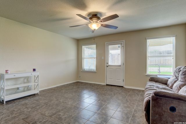 8827 Quihi Way, San Antonio, TX 78254