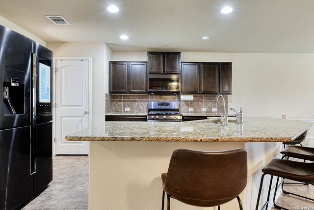 8827 Quihi Way, San Antonio, TX 78254