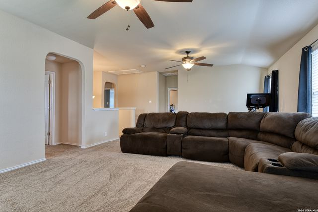 8827 Quihi Way, San Antonio, TX 78254