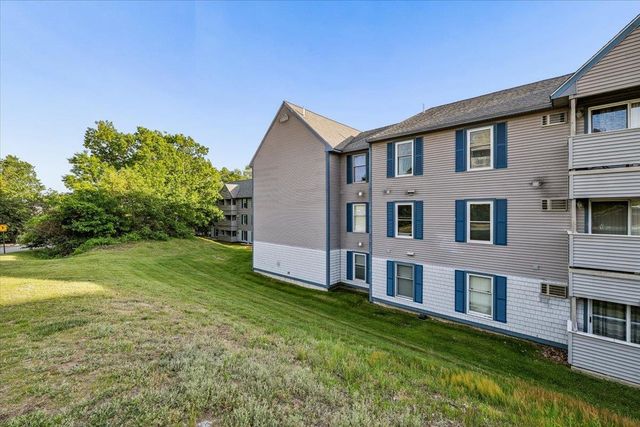 132 Eastern Ave Apt 302, Manchester, NH 03104