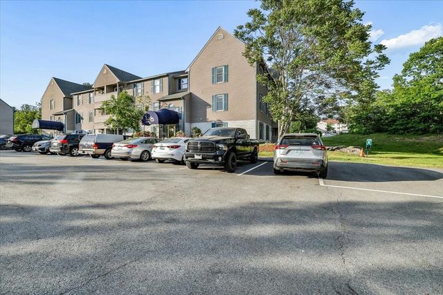 132 Eastern Ave Apt 302, Manchester, NH 03104