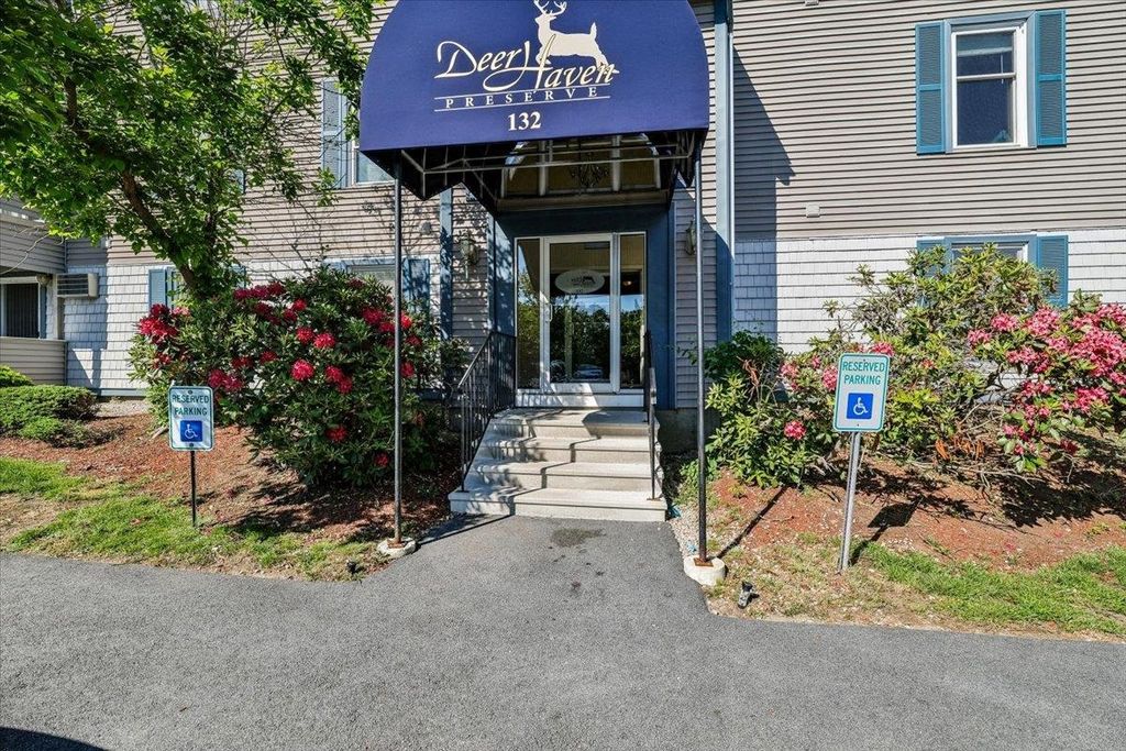 132 Eastern Ave Apt 302, Manchester, NH 03104