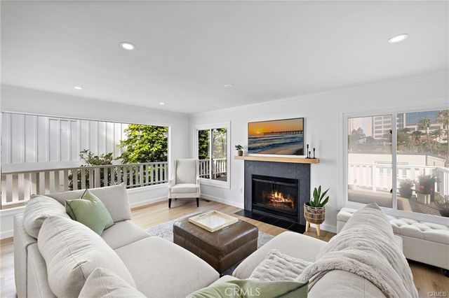 226 La Jolla, Newport Beach, CA 92663