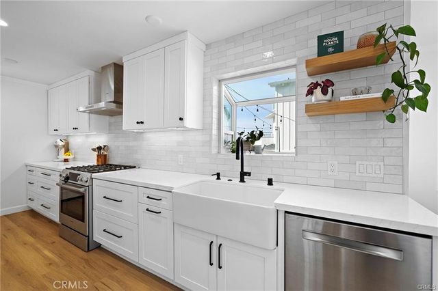 226 La Jolla, Newport Beach, CA 92663
