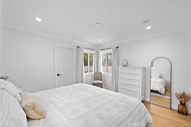 226 La Jolla, Newport Beach, CA 92663