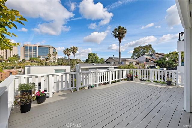 226 La Jolla, Newport Beach, CA 92663