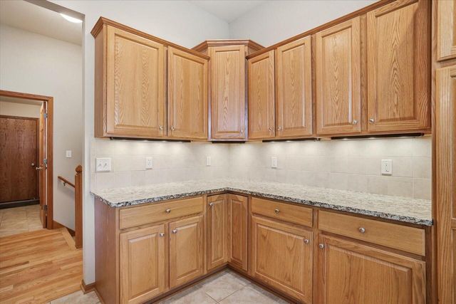 N173W20011 Creekside DRIVE, Jackson, WI 53037