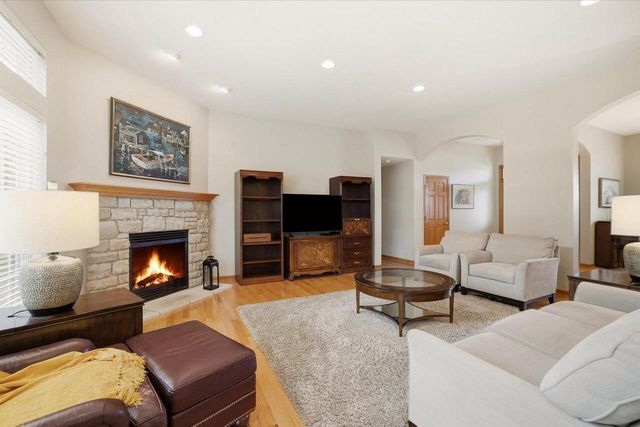 N173W20011 Creekside DRIVE, Jackson, WI 53037