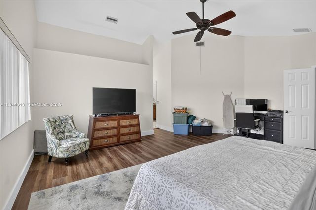 19322 NW 11th St, Pembroke Pines, FL 33029