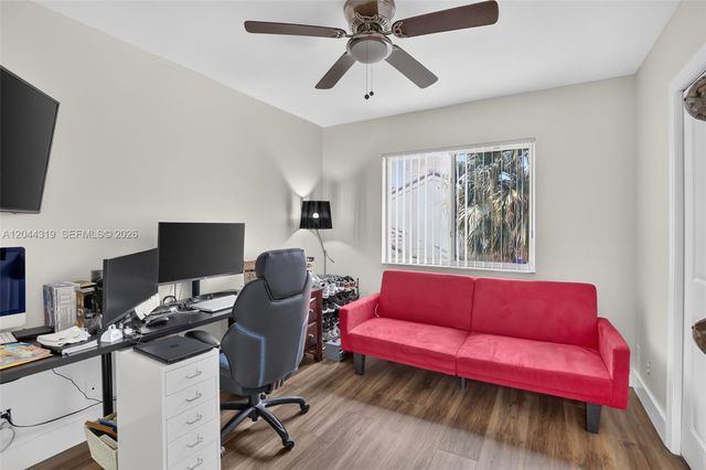 19322 NW 11th St, Pembroke Pines, FL 33029