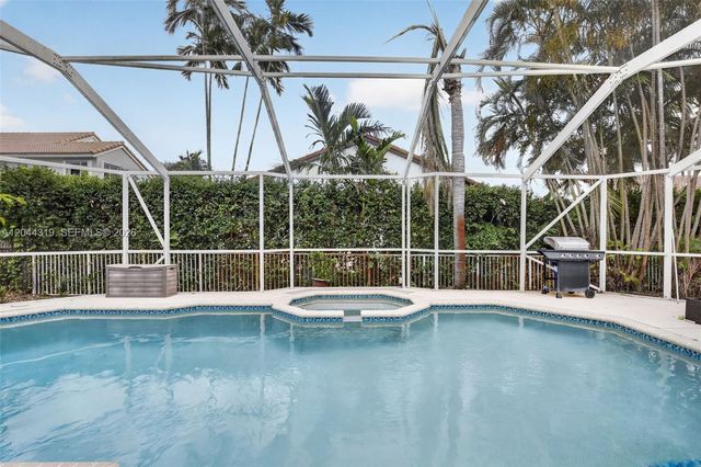 19322 NW 11th St, Pembroke Pines, FL 33029