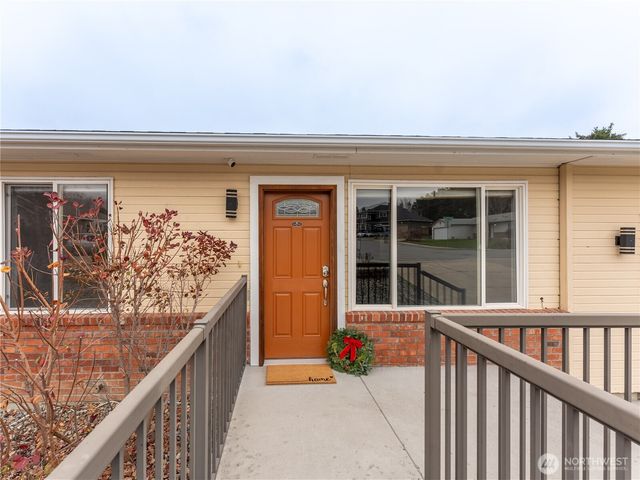 507 Cedar Wood Lane, Wenatchee, WA 98801