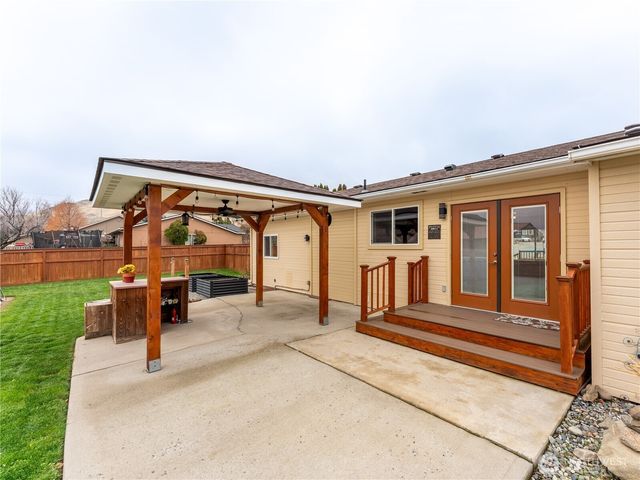 507 Cedar Wood Lane, Wenatchee, WA 98801