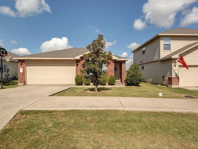 2488 Green Meadows LN, Buda, TX 78610