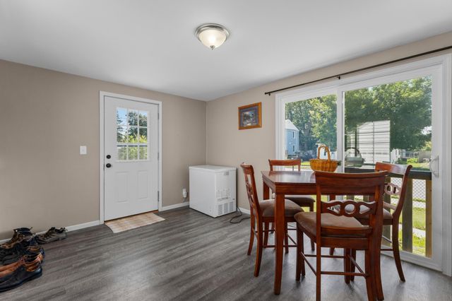 1205 9th Street NE, Rochester, MN 55906