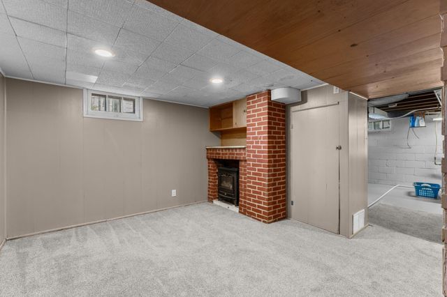 1205 9th Street NE, Rochester, MN 55906