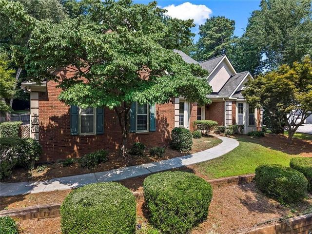 2161 Major Loring Way, Marietta, GA 30064