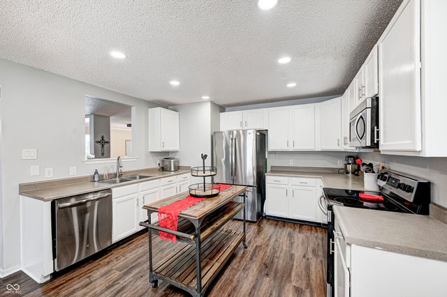 240 Creekside Circle, Danville, IN 46122