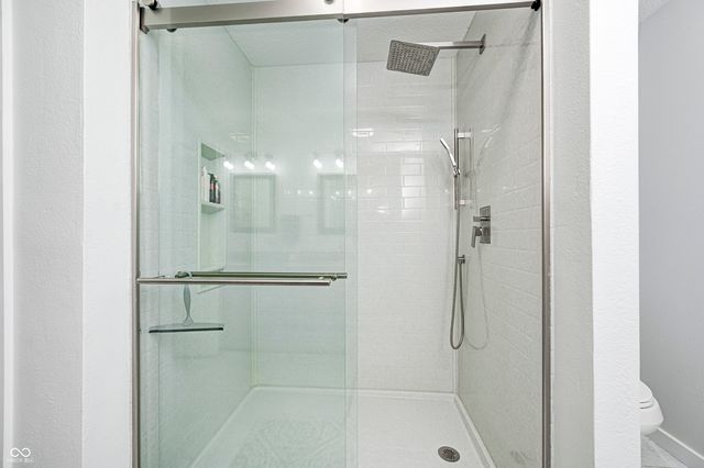 240 Creekside Circle, Danville, IN 46122