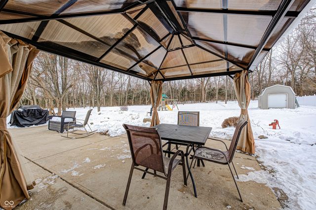 240 Creekside Circle, Danville, IN 46122