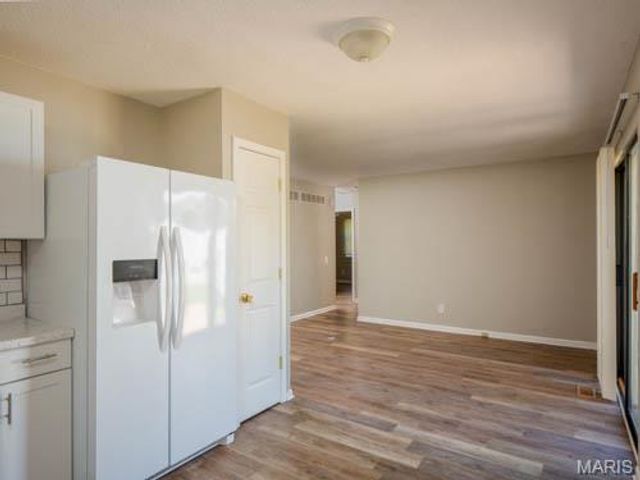 12053 La Padera Lane, Florissant, MO 63033