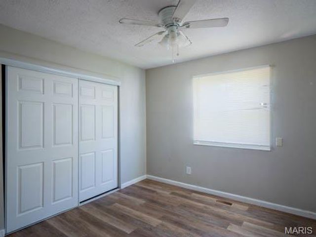 12053 La Padera Lane, Florissant, MO 63033