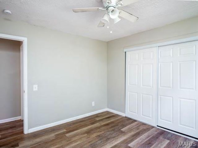 12053 La Padera Lane, Florissant, MO 63033